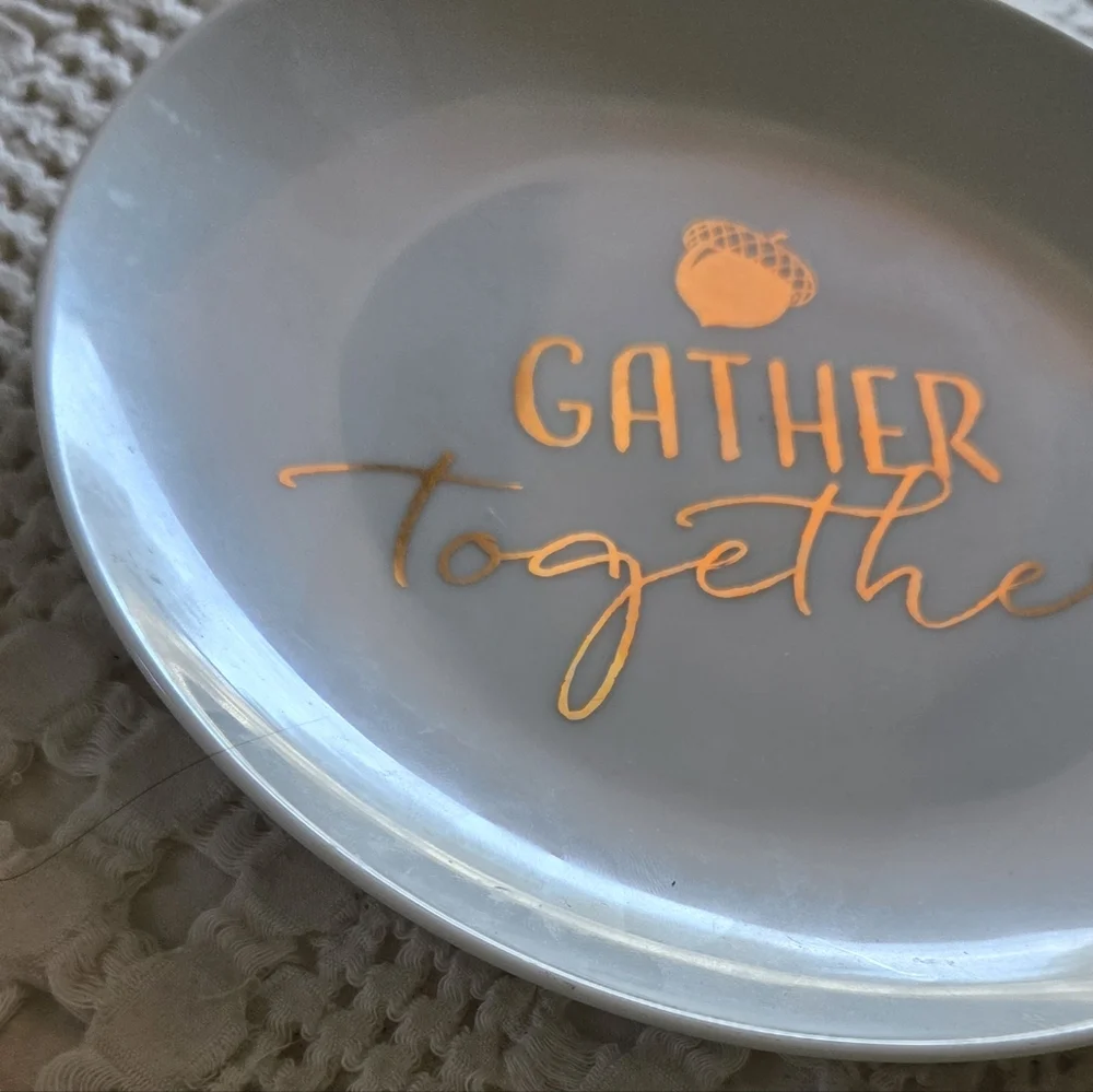 Pier 1 Imports Gold Leaf And Acorn Thanksgiving Plate Set